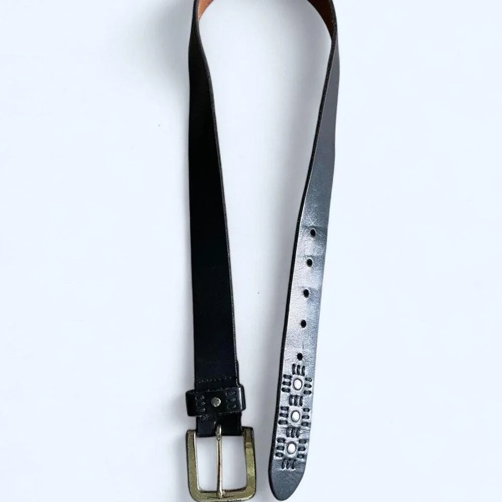 Black leather western‎ embroidered belt with silver buckle
